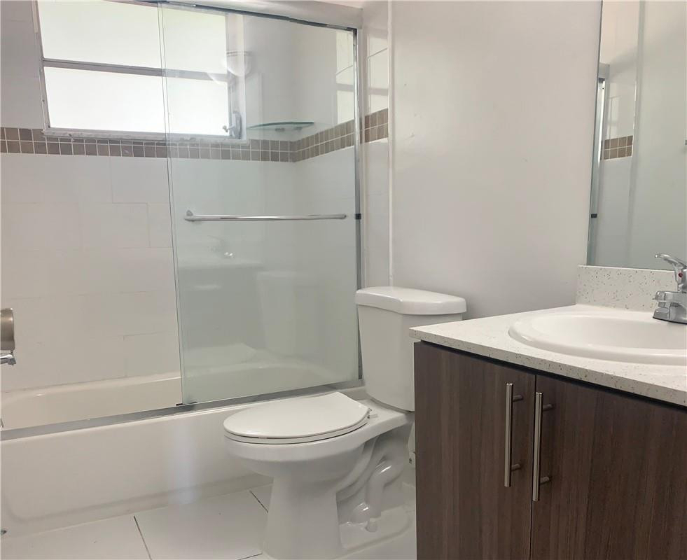 401 Nw 34 Street - Photo 2