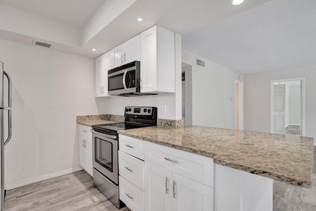 115 Sw 1st Avenue - Photo 8