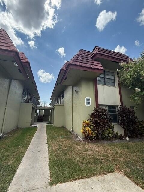 3288 Nw 104th Avenue - Photo 15