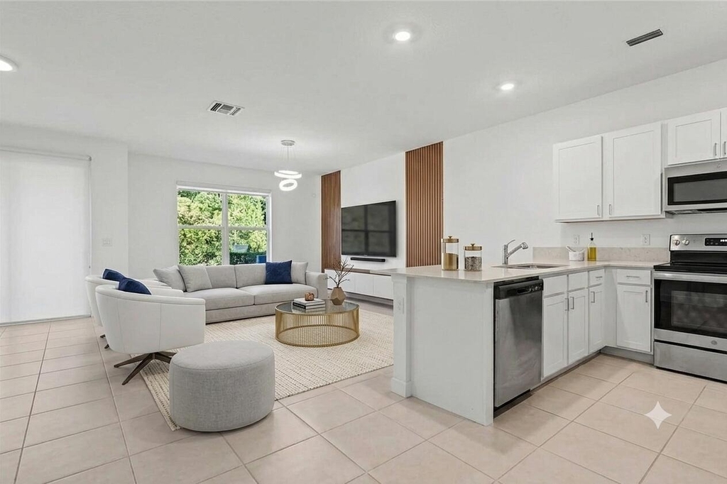4303 Hammock Grove Drive - Photo 4