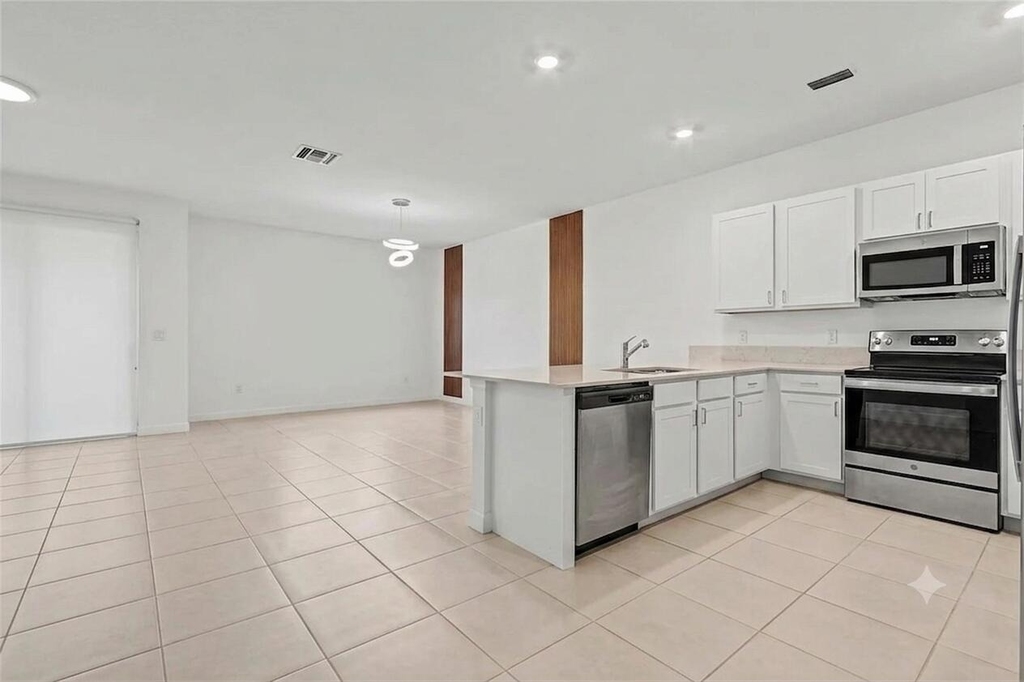 4303 Hammock Grove Drive - Photo 3