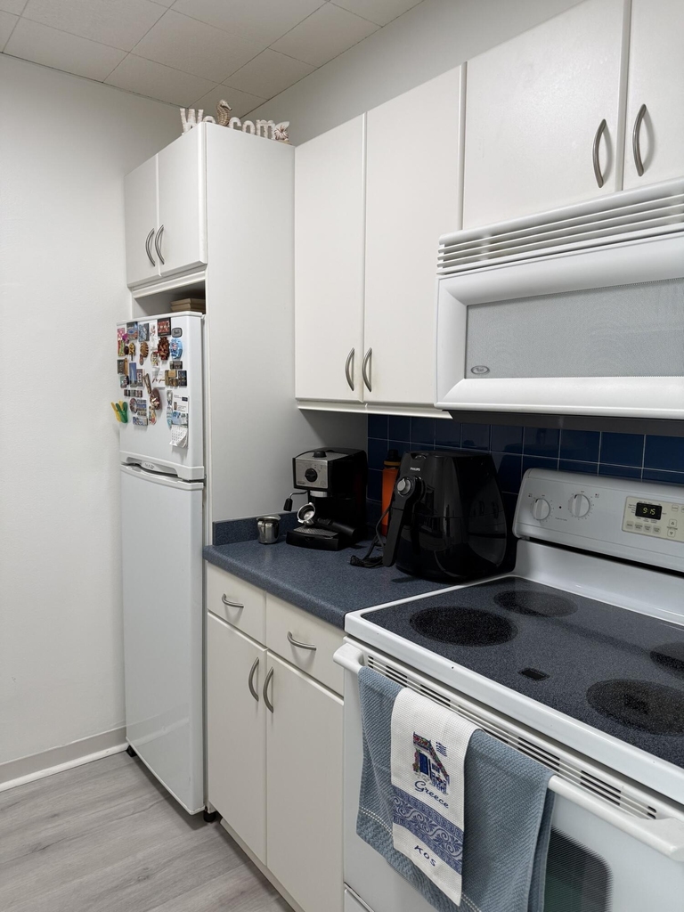 111 Briny Avenue - Photo 14