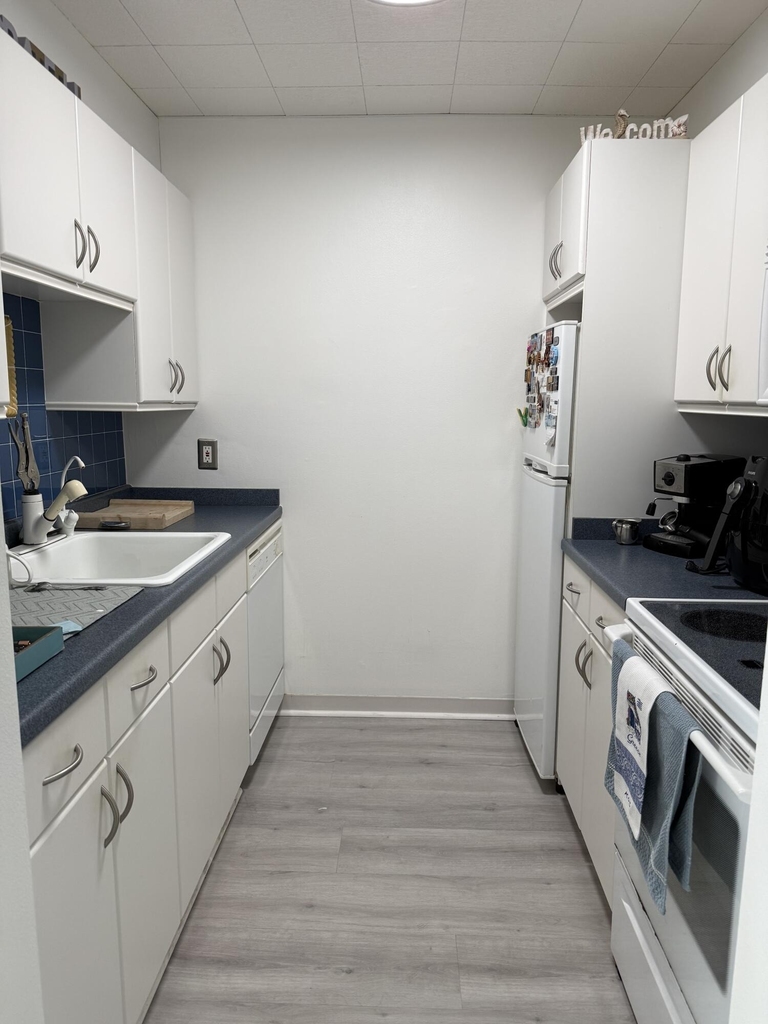 111 Briny Avenue - Photo 15