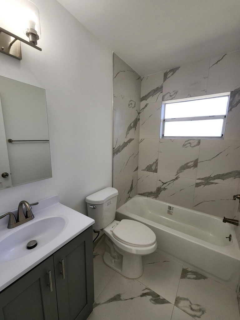 2466 Lincoln Street - Photo 7