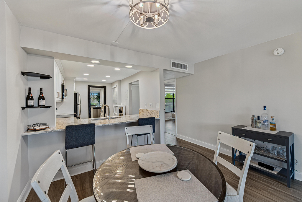 4 Royal Palm Way - Photo 10