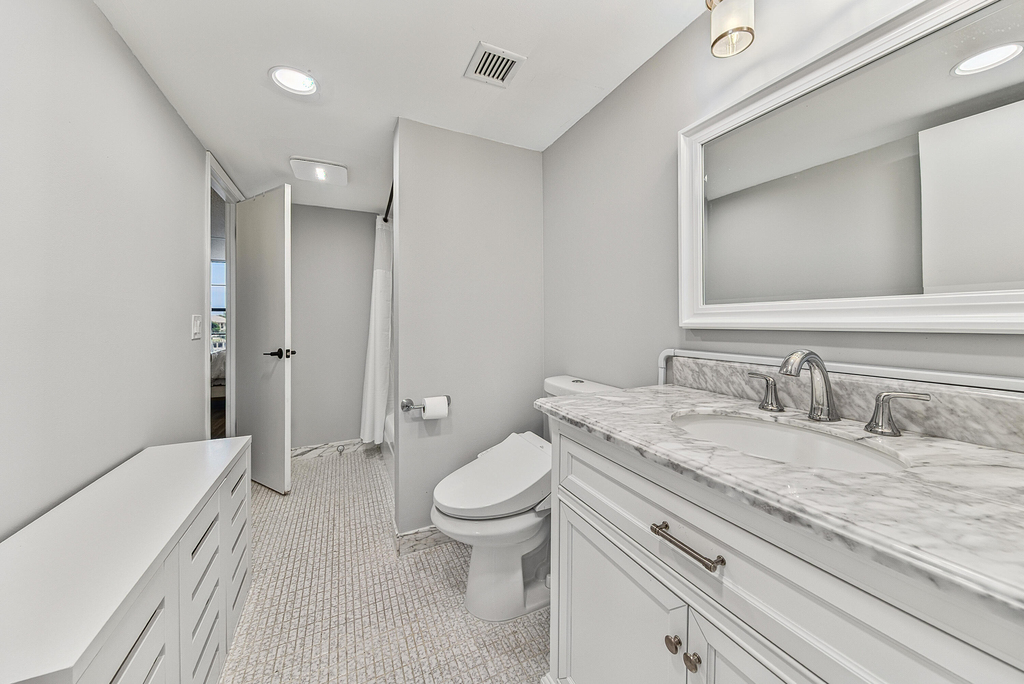 4 Royal Palm Way - Photo 22