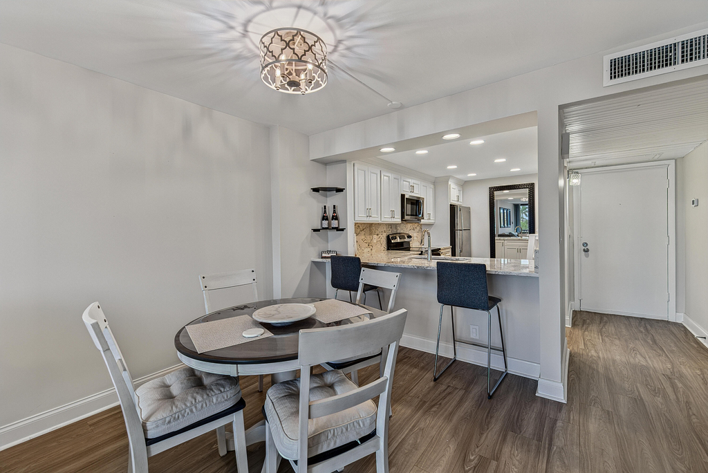 4 Royal Palm Way - Photo 4