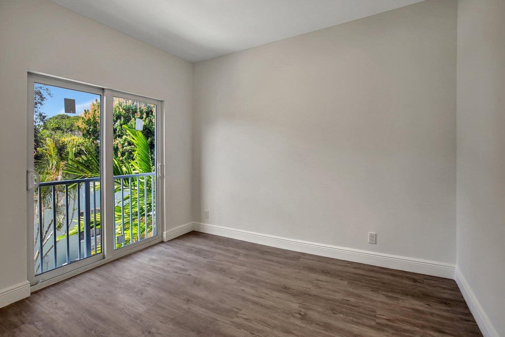 1102 S 20th Avenue - Photo 14