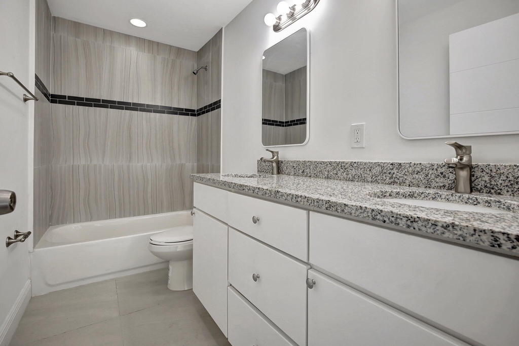 1102 S 20th Avenue - Photo 13