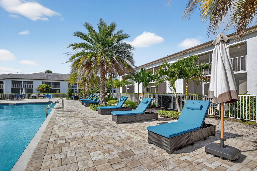 100 W Hidden Valley Boulevard - Photo 12