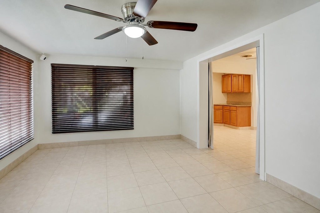 970 Sw 3rd Avenue - Photo 15