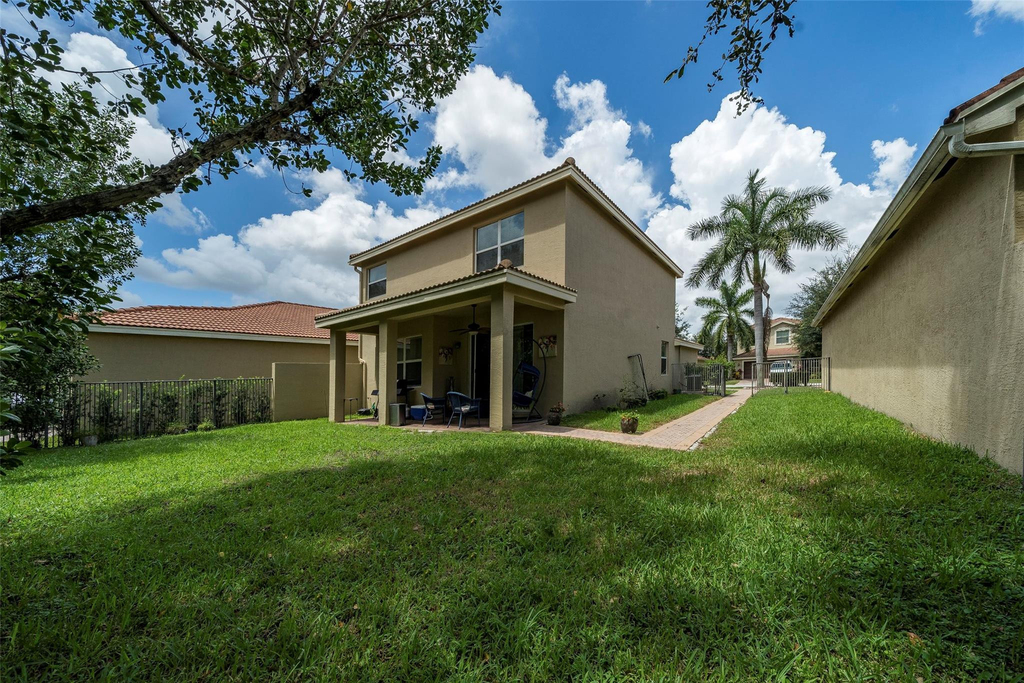 10941 Bitternut Hickory Lane - Photo 1