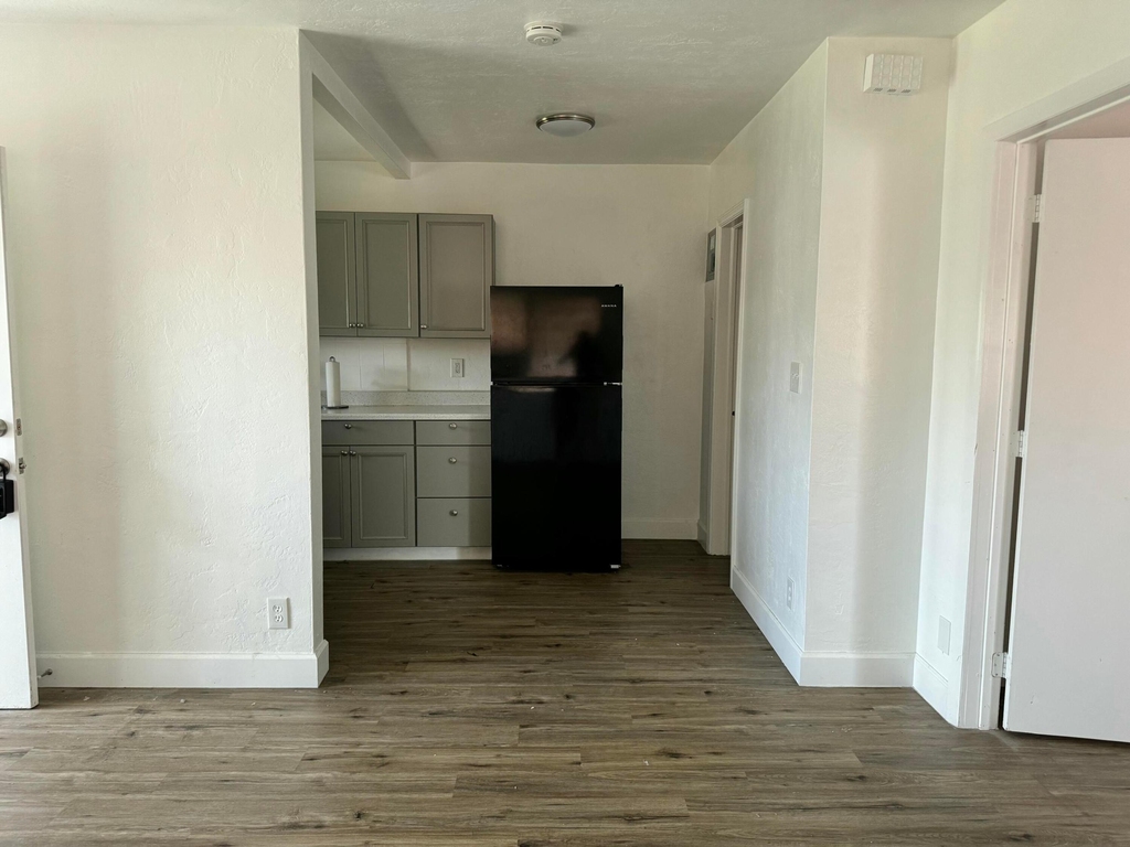 1734 Fletcher Street - Photo 3