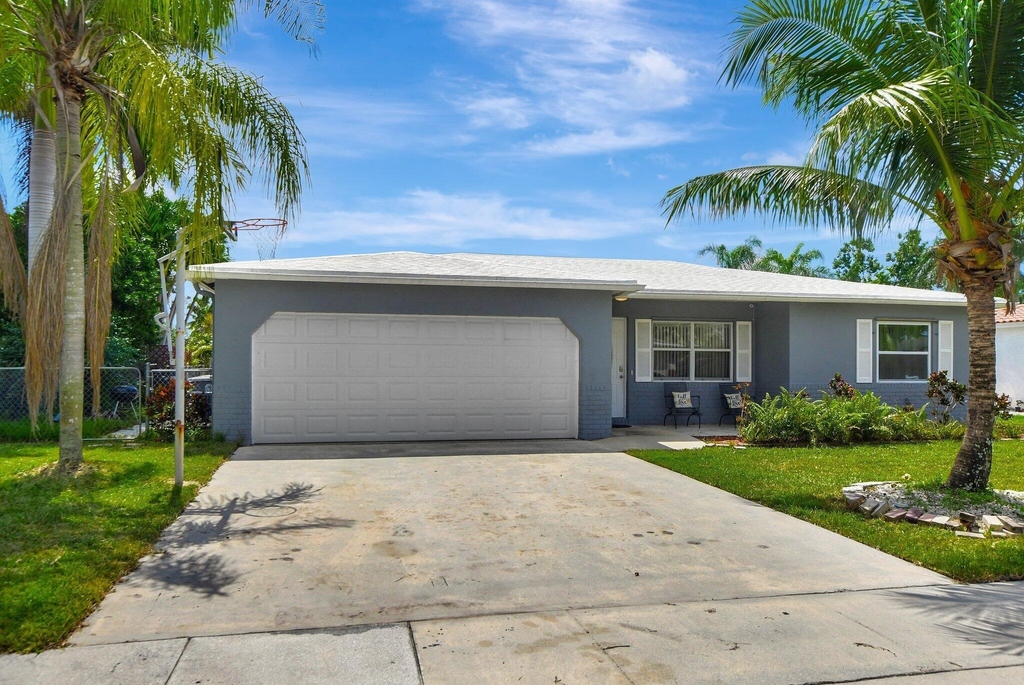 10920 Gable Street - Photo 0