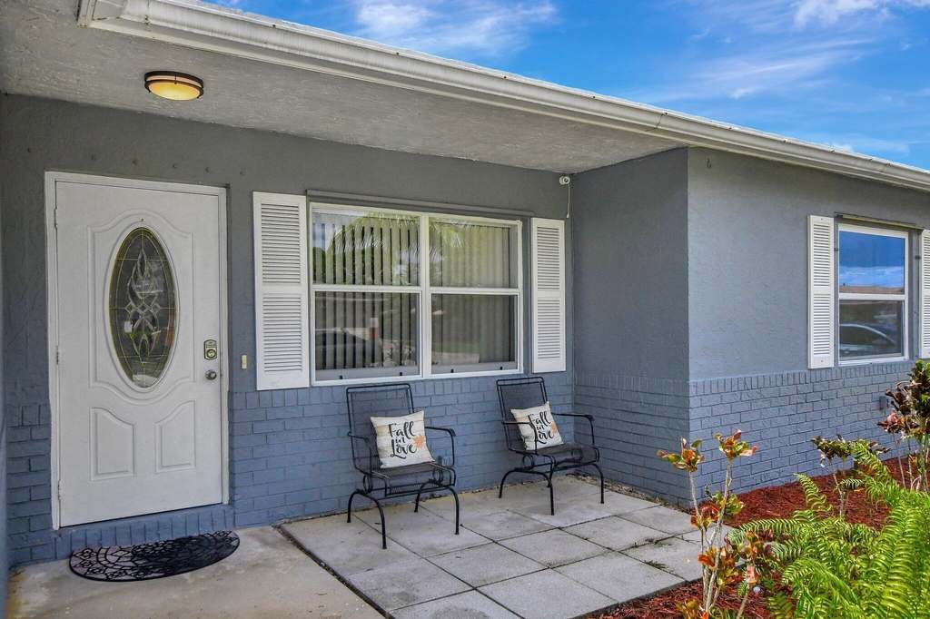 10920 Gable Street - Photo 2