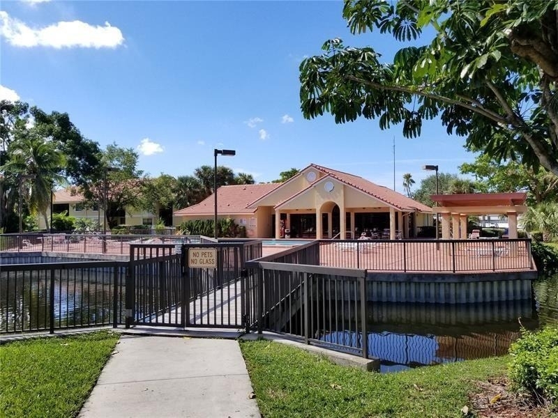 5641 Riverside Drive - Photo 15