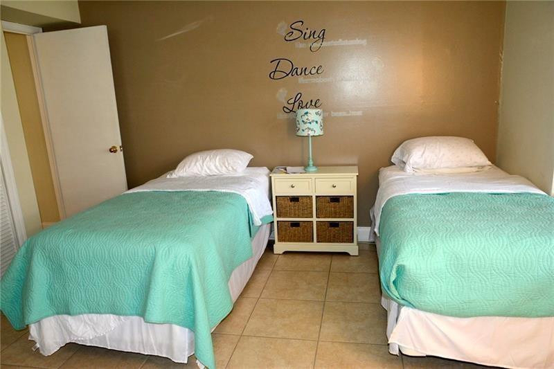 6499 Bay Club Drive - Photo 16