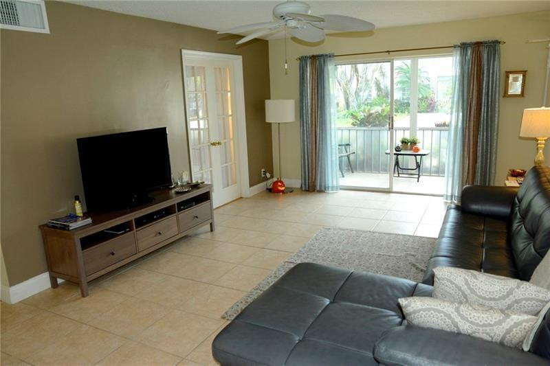 6499 Bay Club Drive - Photo 2