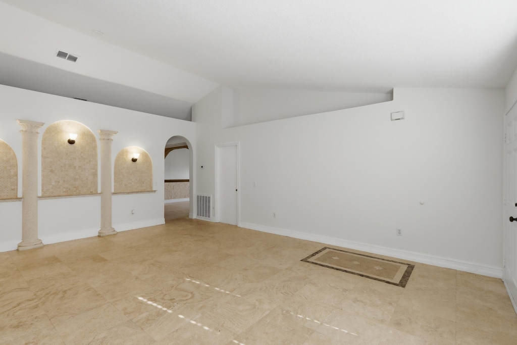 3124 Sw Armucher Street - Photo 6