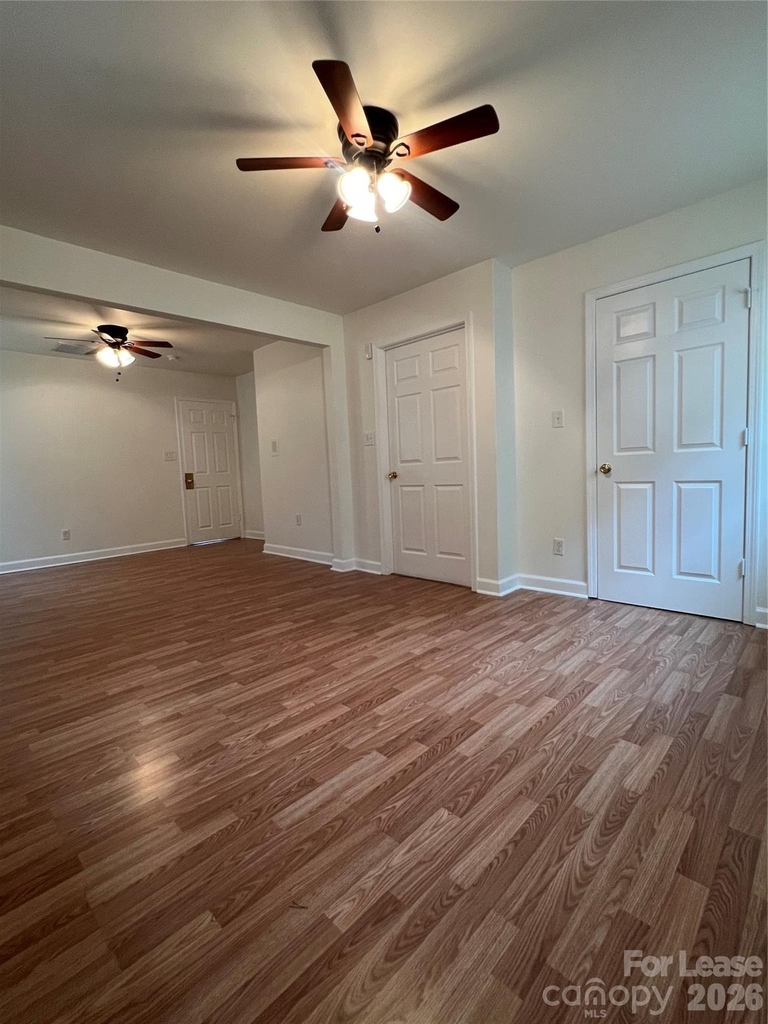 305 Briarwood Circle - Photo 7