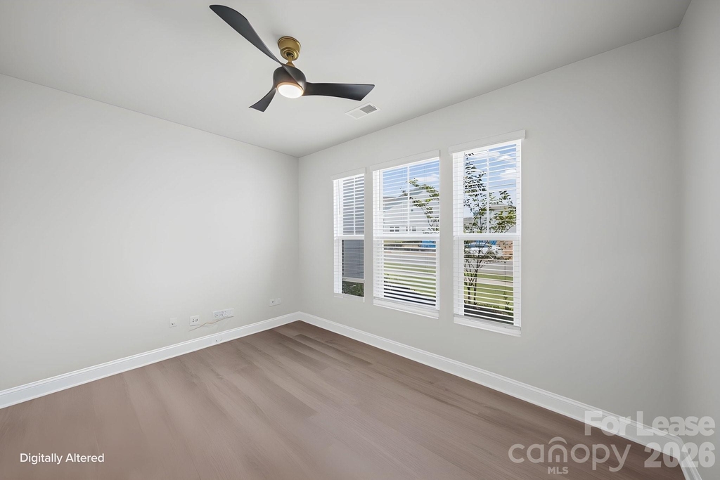 10037 Mamillion Drive - Photo 4