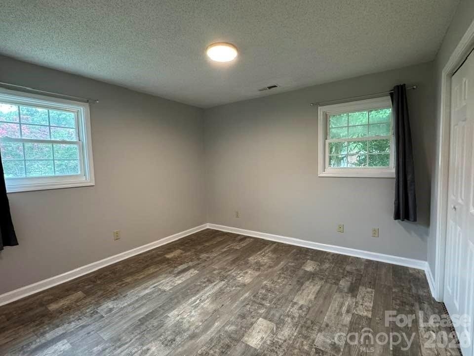 411 Ludwick Avenue - Photo 9