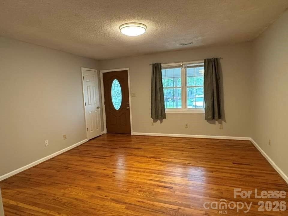 411 Ludwick Avenue - Photo 5