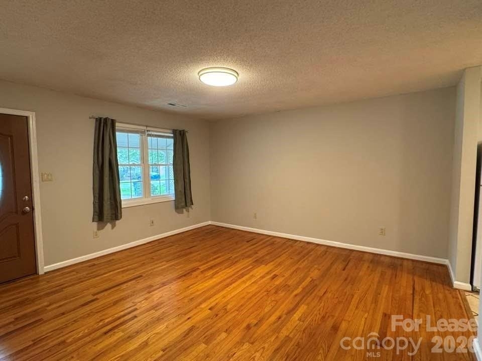 411 Ludwick Avenue - Photo 7