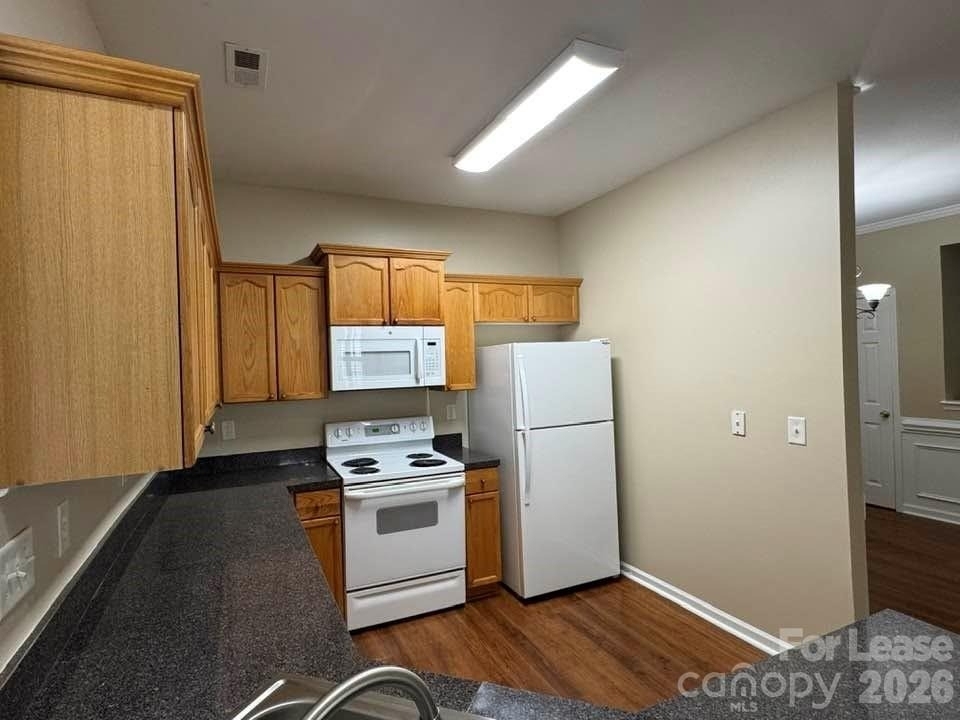 21404 Aftonshire Drive - Photo 1