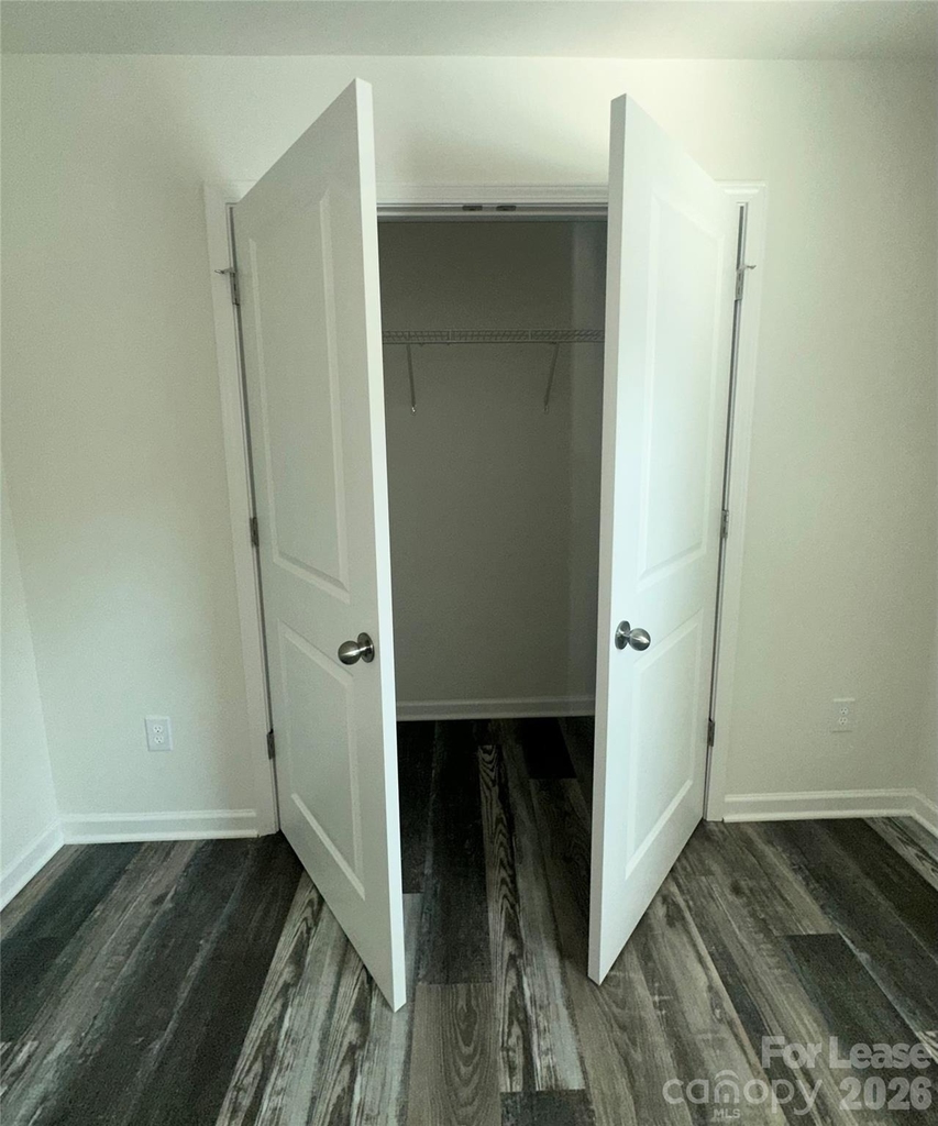 260 Mills Avenue - Photo 33