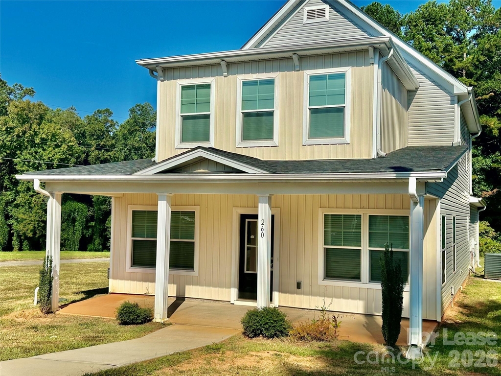 260 Mills Avenue - Photo 1