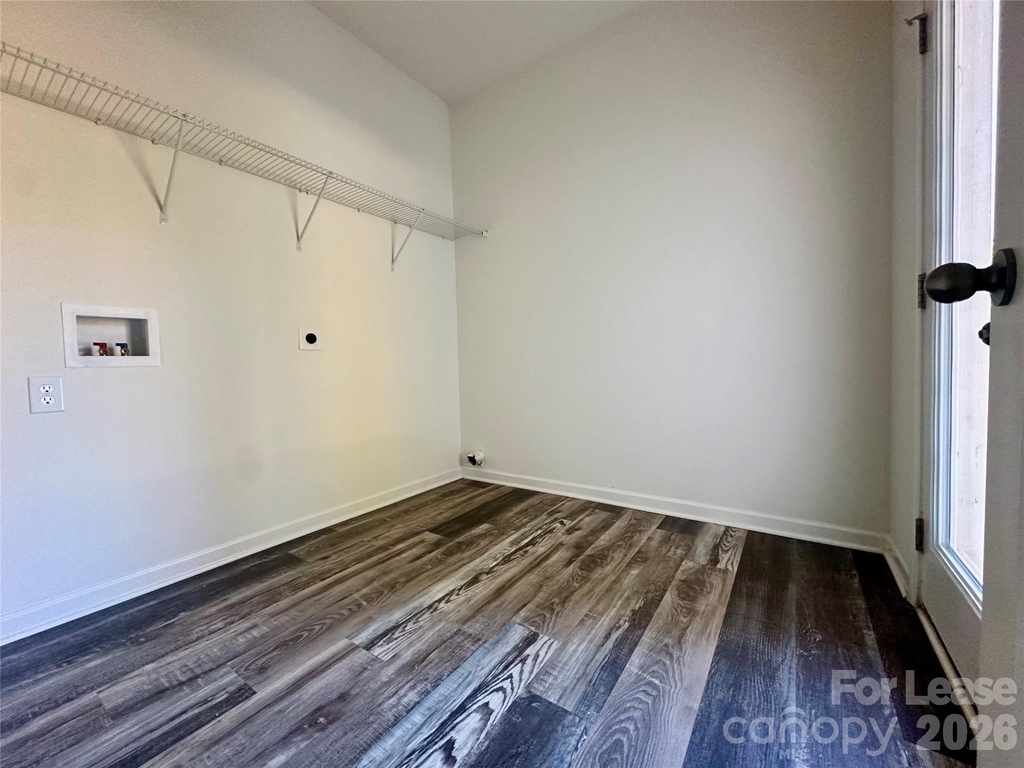260 Mills Avenue - Photo 15