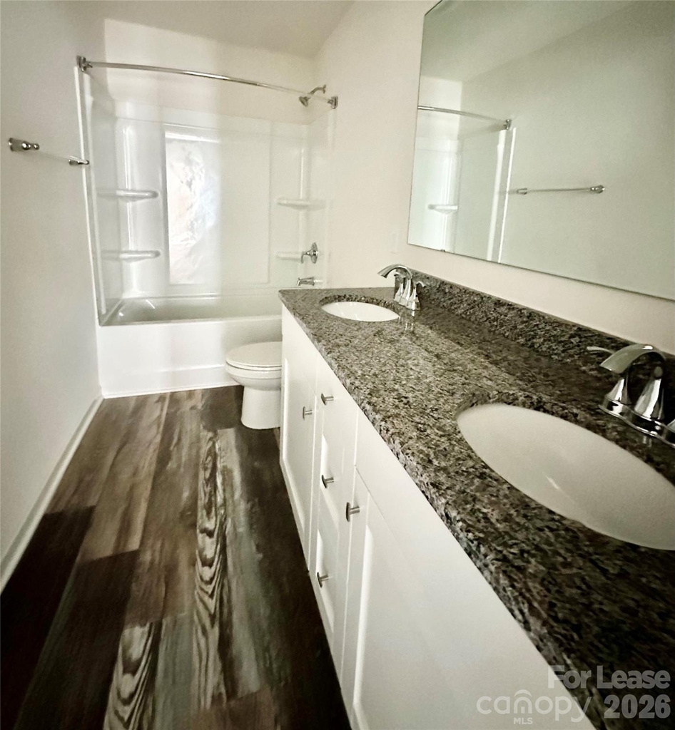 260 Mills Avenue - Photo 37