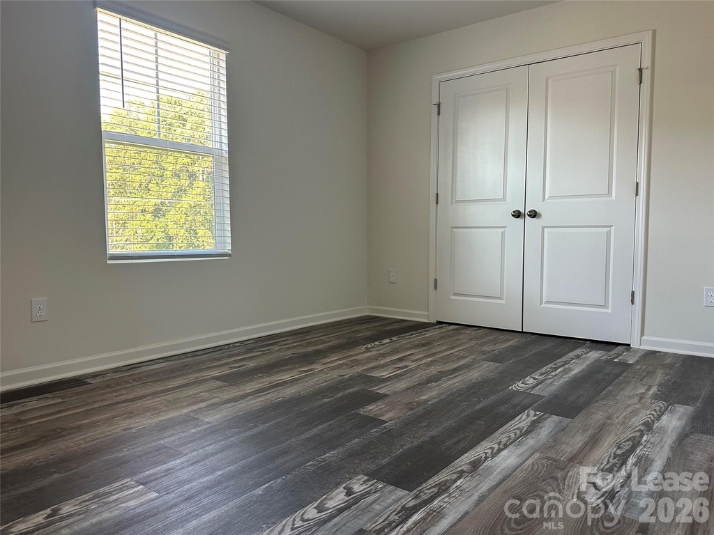 260 Mills Avenue - Photo 34