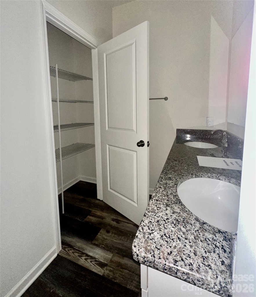 260 Mills Avenue - Photo 19