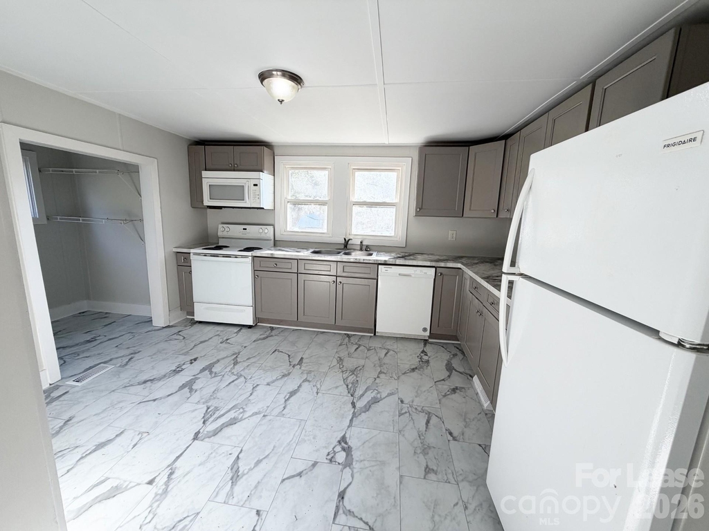1750 Patterson Street - Photo 1