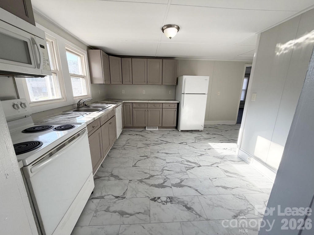 1750 Patterson Street - Photo 2