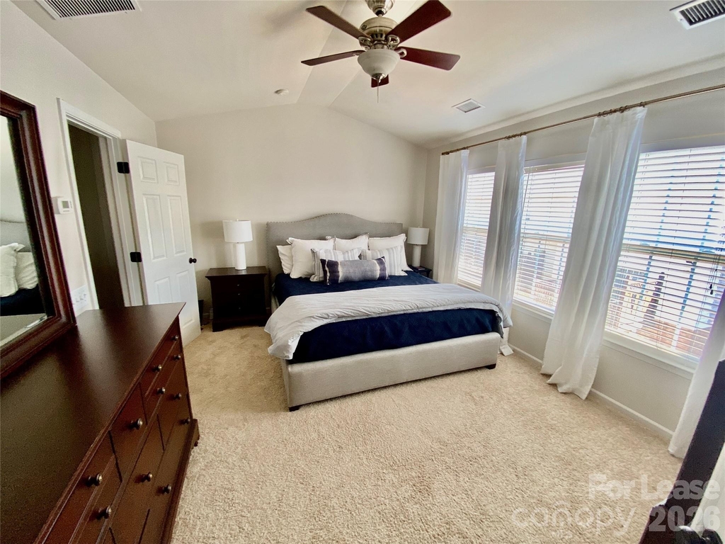 2933 Duvalla Avenue - Photo 10