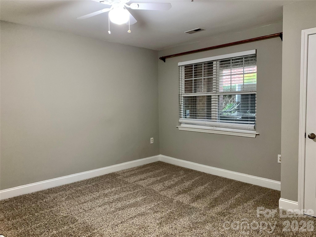 14131 Richmond Park Avenue - Photo 11