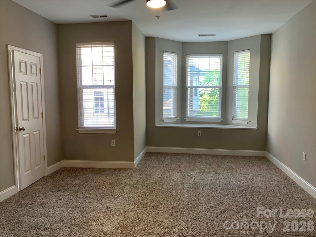 14131 Richmond Park Avenue - Photo 9