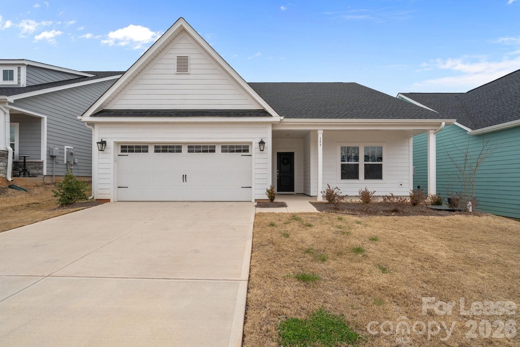 157 Montgomery Place - Photo 0