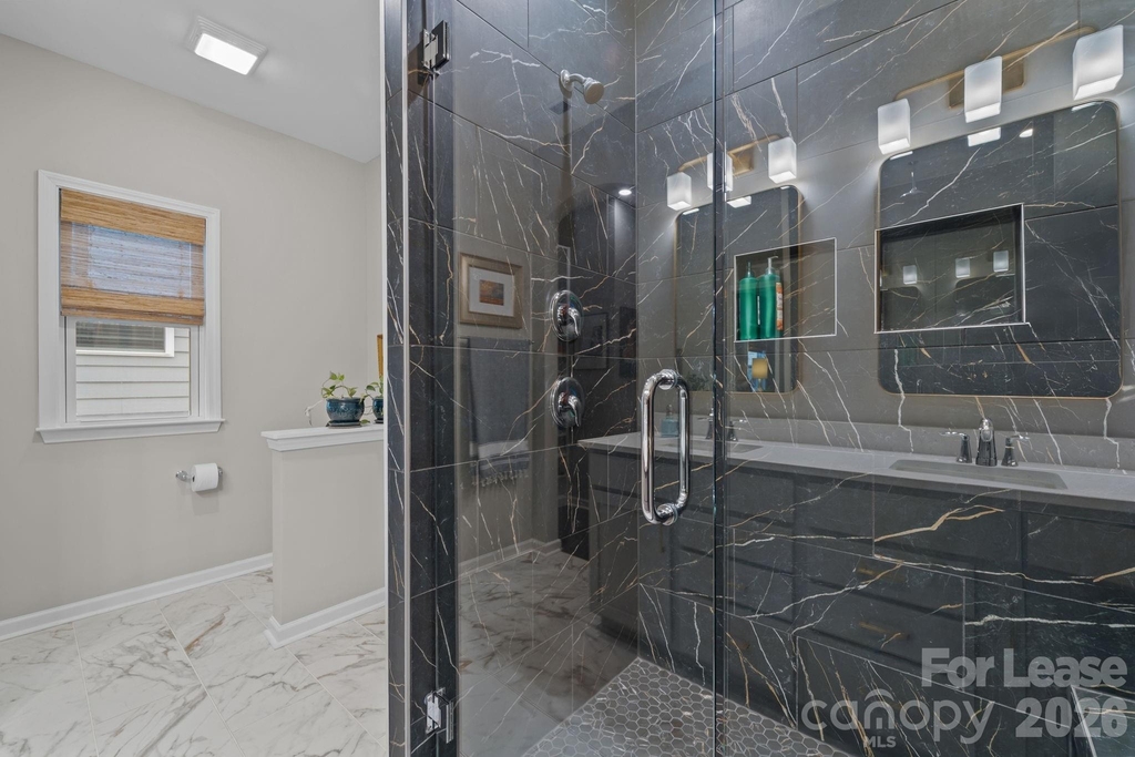 157 Montgomery Place - Photo 26