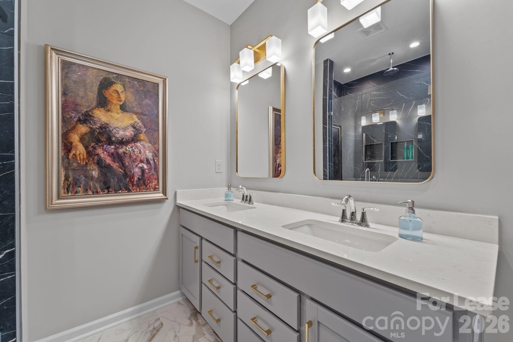 157 Montgomery Place - Photo 19