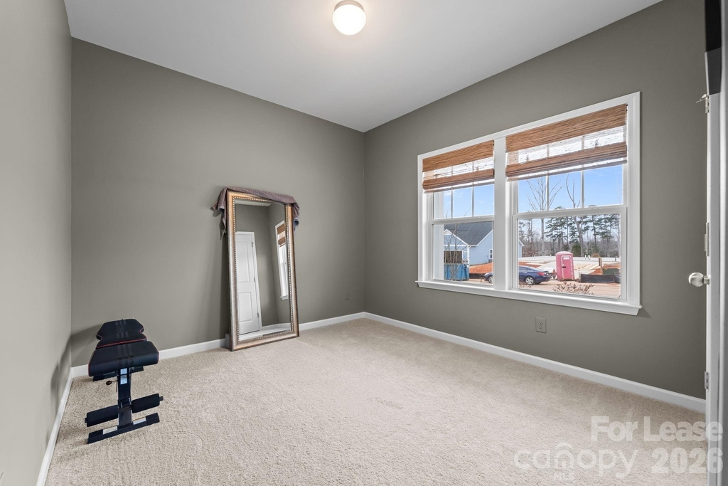 157 Montgomery Place - Photo 12