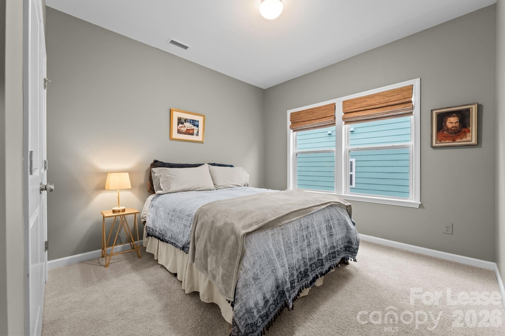 157 Montgomery Place - Photo 14