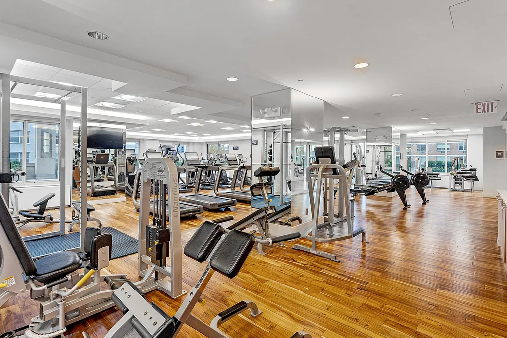 West 54th Street - Photo 11