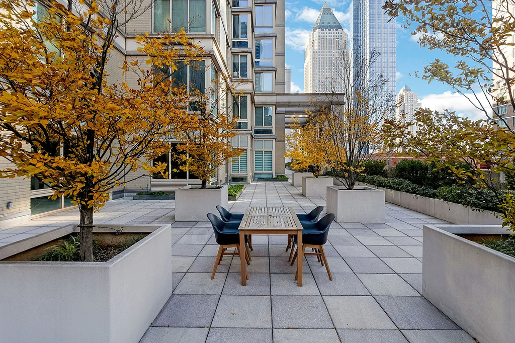 West 54th Street - Photo 12