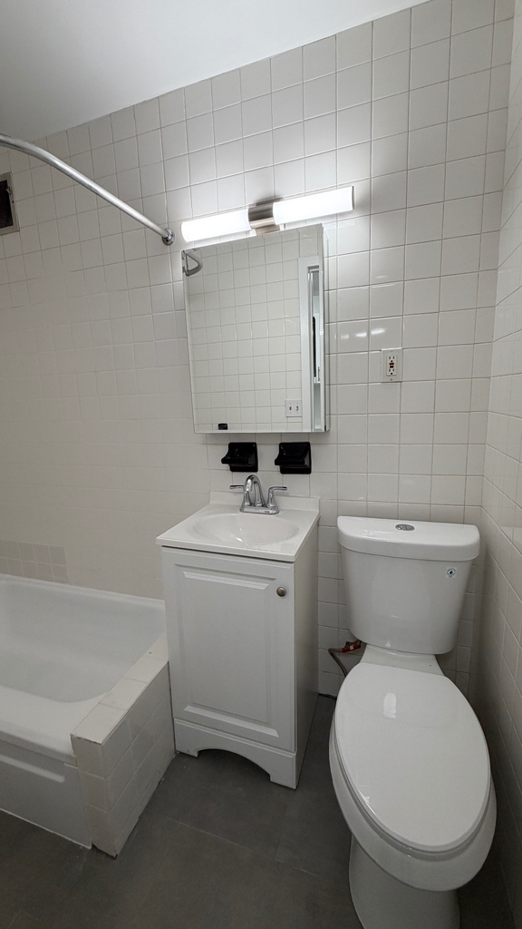 East 74th  Street - Photo 6