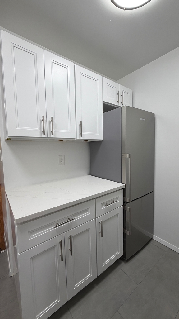 East 74th  Street - Photo 4
