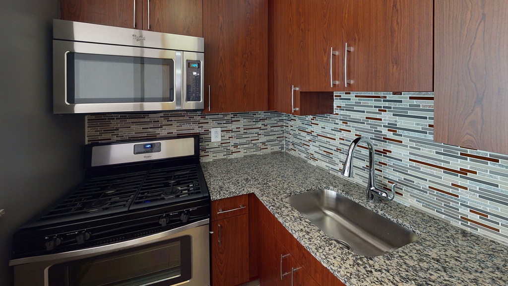 120 W. 21st - Photo 1
